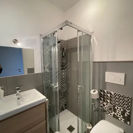 Mistral En-suite View Garden בית הארחה 4*