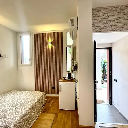 Mistral En-suite View Garden 招待所 3*