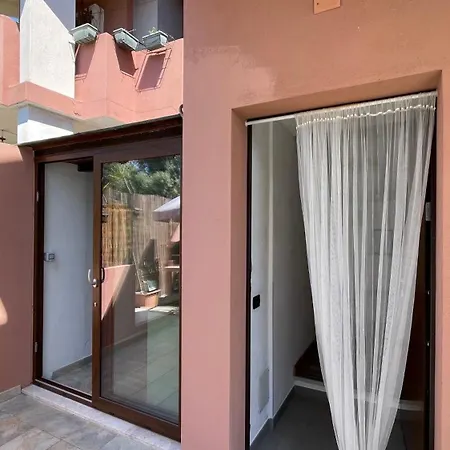 Mistral En-suite View Garden Guest house 3*